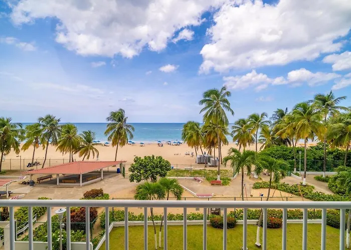 Sunset Paradise Cozy Beachfront Escape - Isla Verde