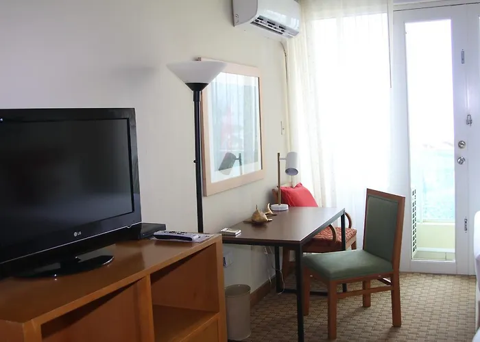 Condado Lagoon Villa Apt