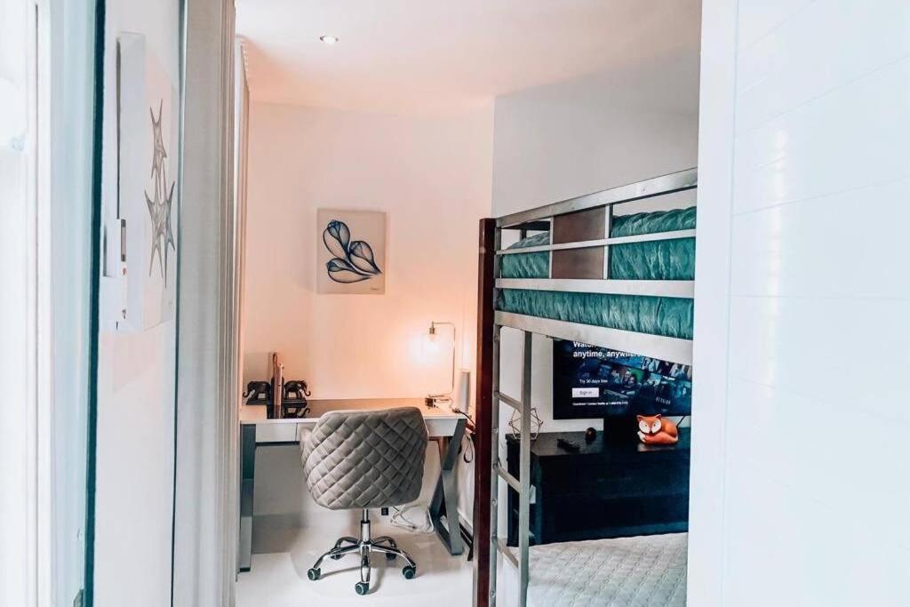 Luxe N Cozy 2br Isla Verde Apt With Kingbed+ac+wifi Apartment San Juan