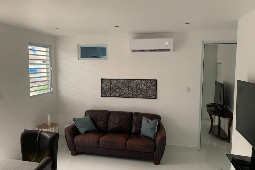Apartment Isla Verde Oasis Ph With Private Terrace, Kingbed, Wifi, Pk *
