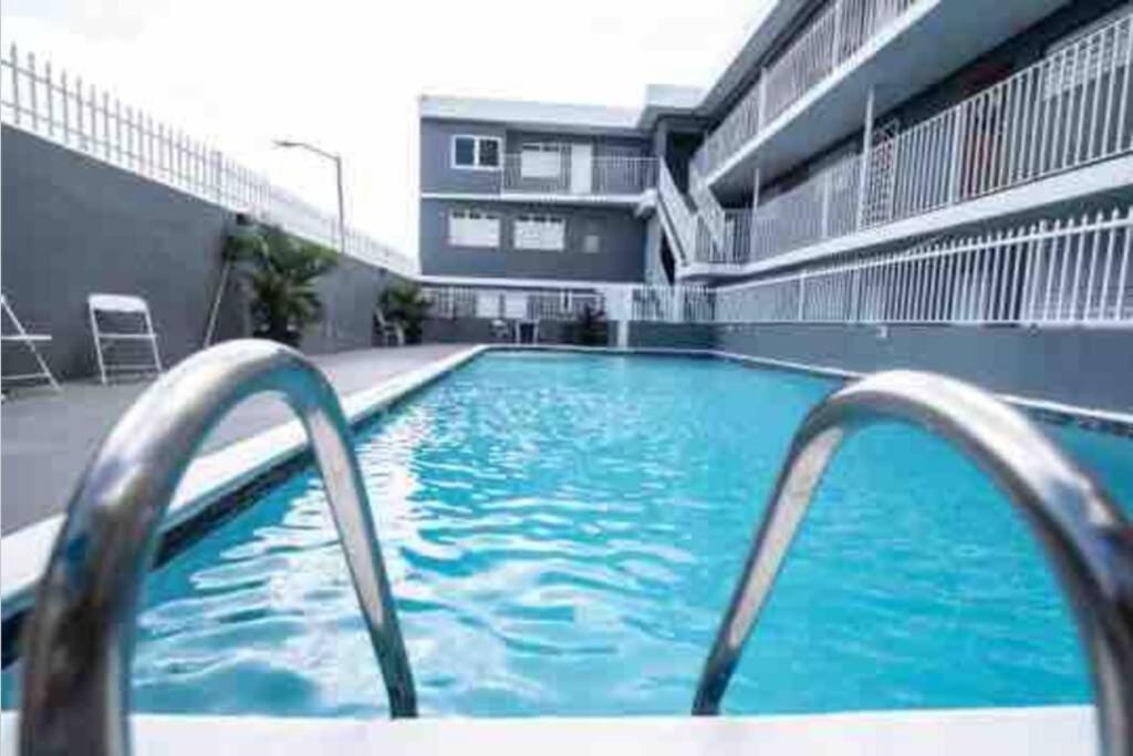 Apartment Isla Verde Oasis Ph With Private Terrace, Kingbed, Wifi, Pk San Juan