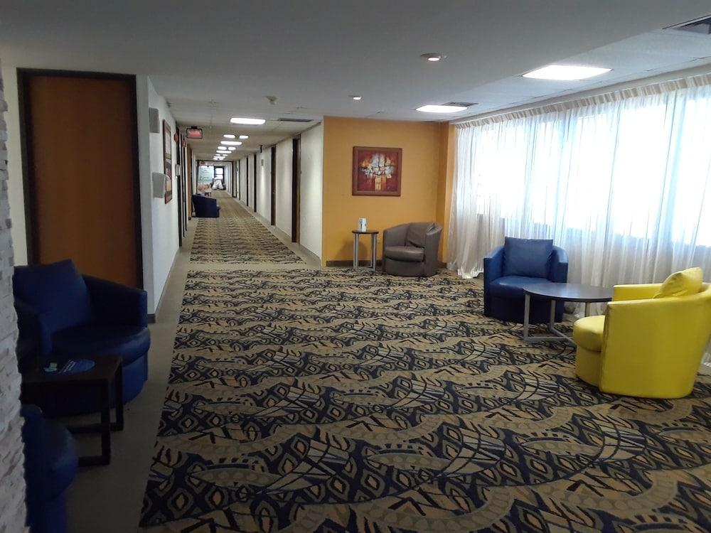 Hotel Howard Johnson By Wyndham Centro Cardiovascular San Juan