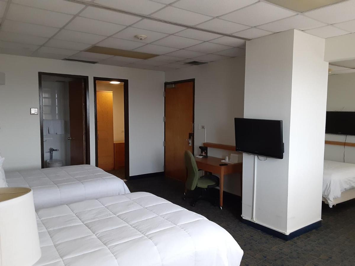 Howard Johnson By Wyndham Centro Cardiovascular Hotel San Juan