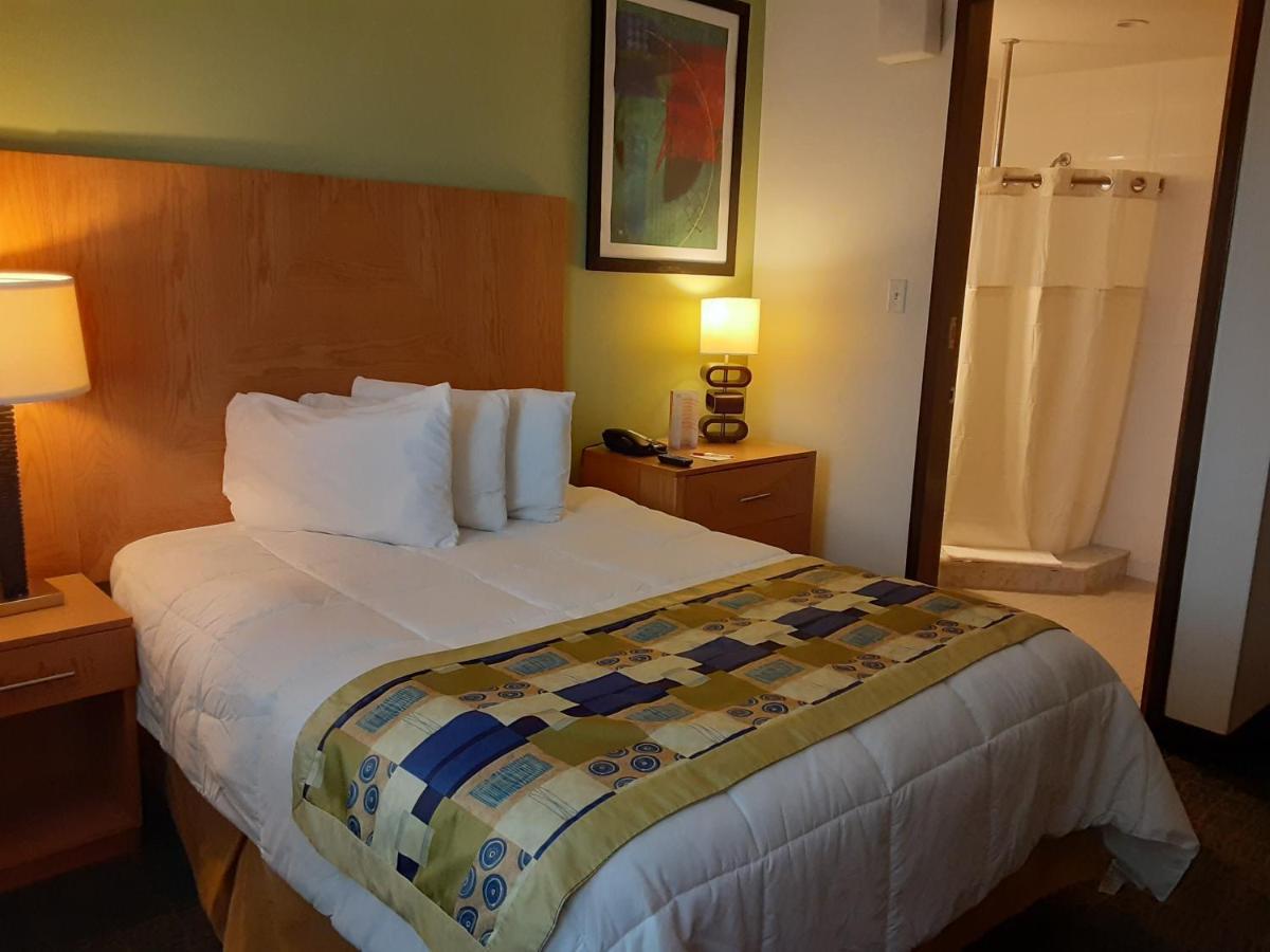 Hotel Howard Johnson By Wyndham Centro Cardiovascular