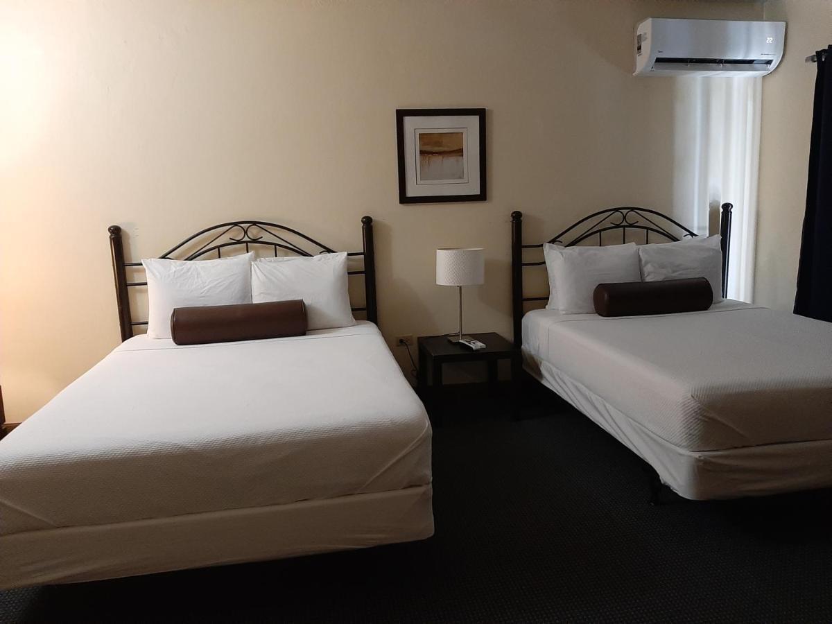 Hotel Del Sol 3*