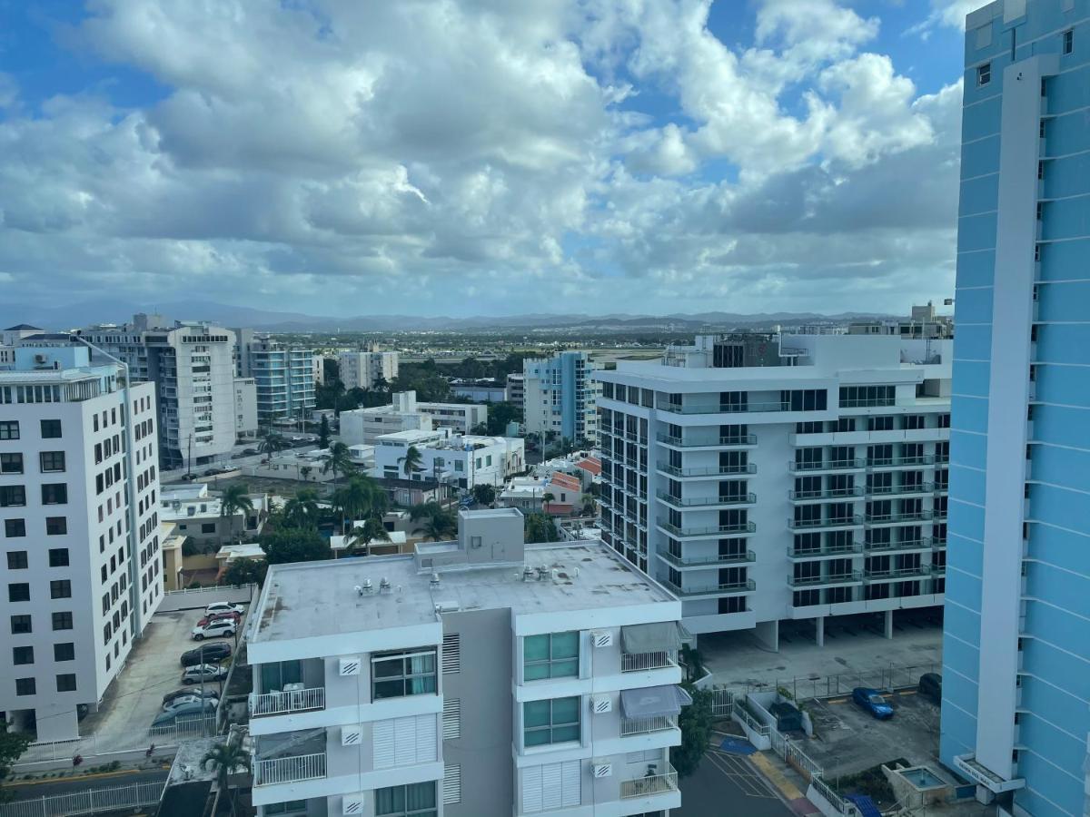 2 Bedroom 1 Bathroom Direct Beach Access Apt. * San Juan