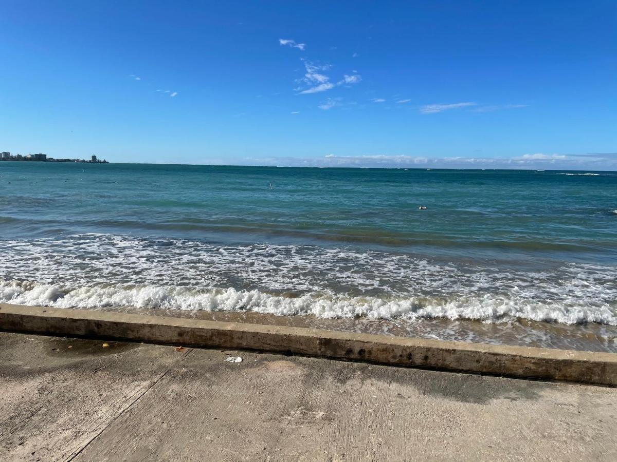 2 Bedroom 1 Bathroom Direct Beach Access Apt. *