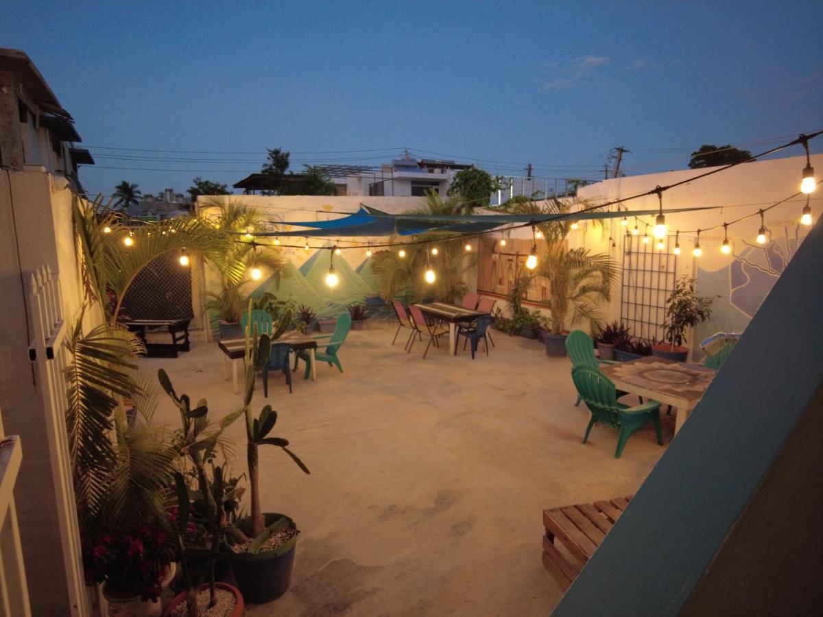 Eshta Hostel *