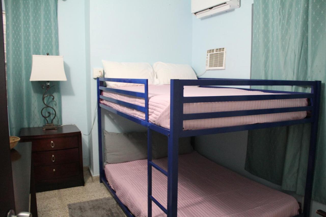 Aponte-walking Distance To Ocean Park Beach, Restaurants, Bars, Trendy Calle Loiza San Juan