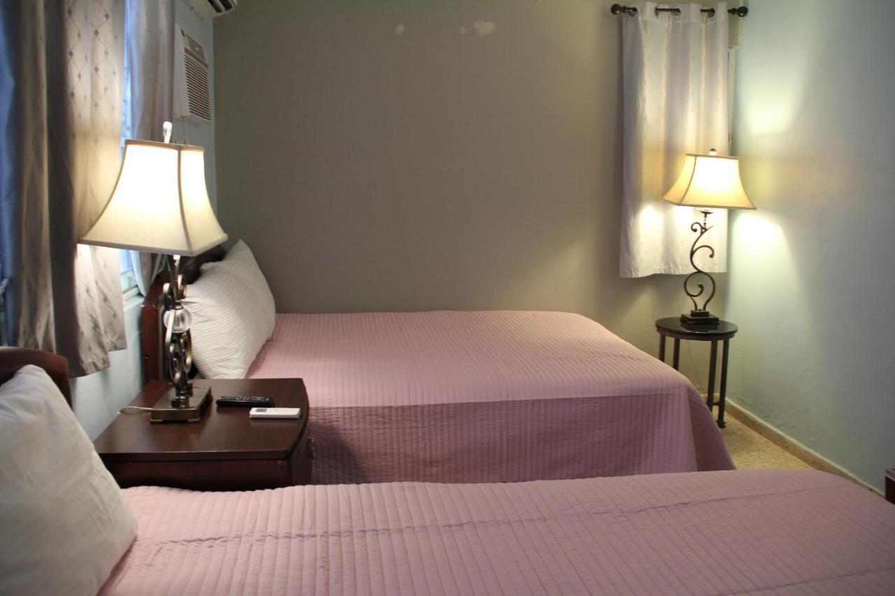 Aponte-walking Distance To Ocean Park Beach, Restaurants, Bars, Trendy Calle Loiza Holiday home *