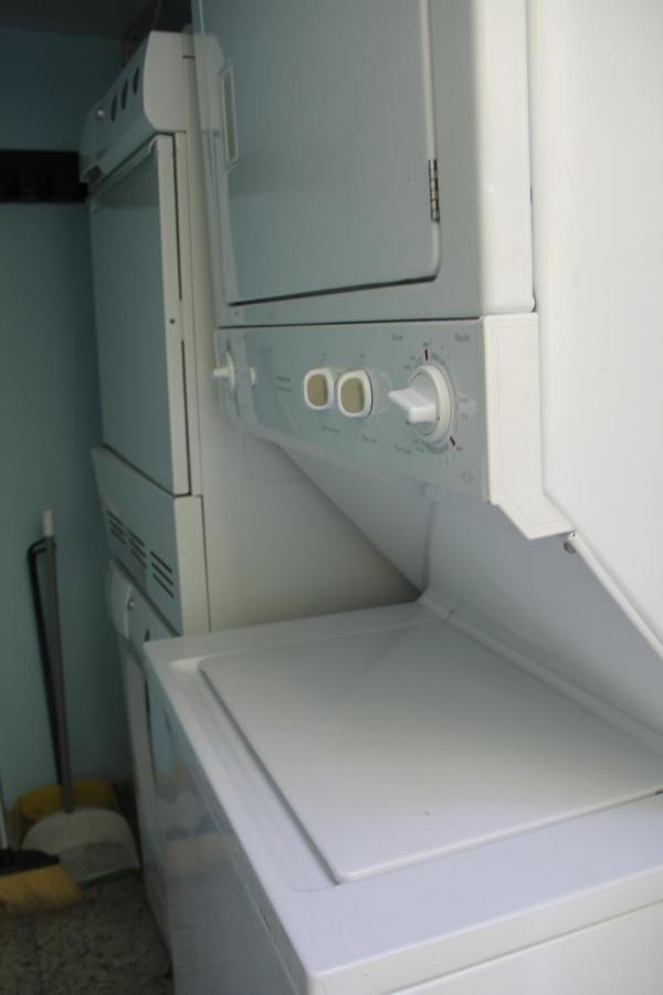 Aponte-walking Distance To Ocean Park Beach, Restaurants, Bars, Trendy Calle Loiza * San Juan