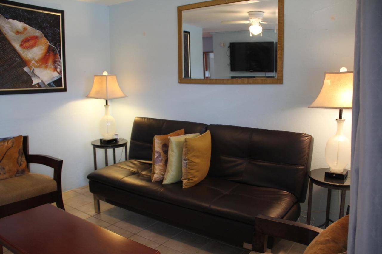 Aponte-walking Distance To Ocean Park Beach, Restaurants, Bars, Trendy Calle Loiza *