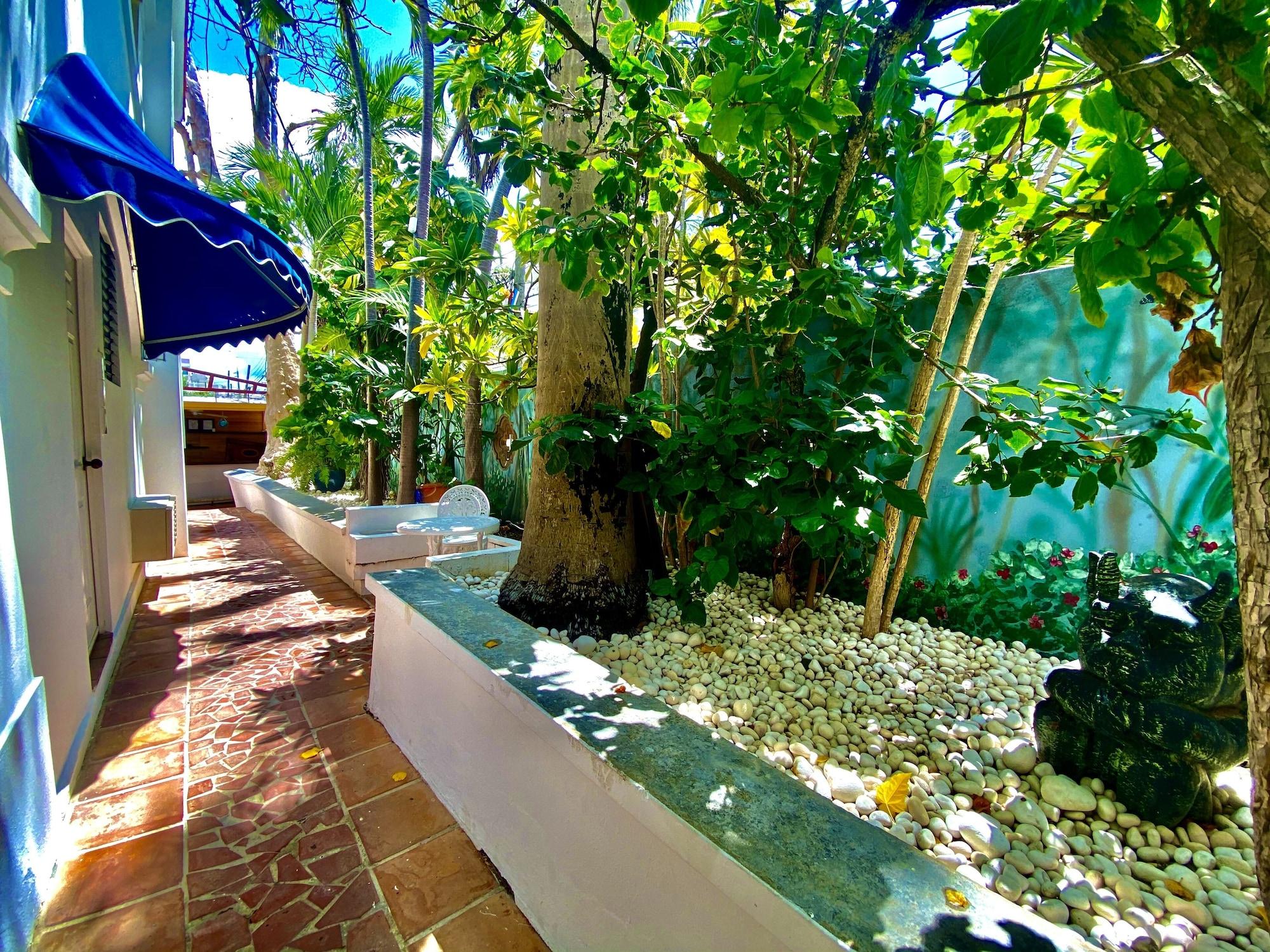 Hotel At Wind Chimes Boutique