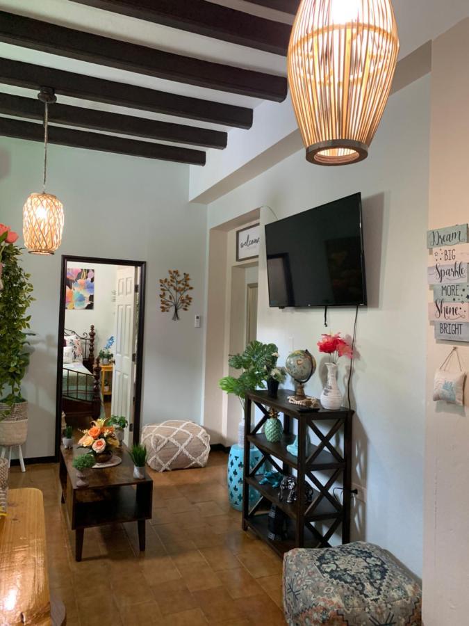 The & Vintage At Casa Of Essence In Heart Of Old *