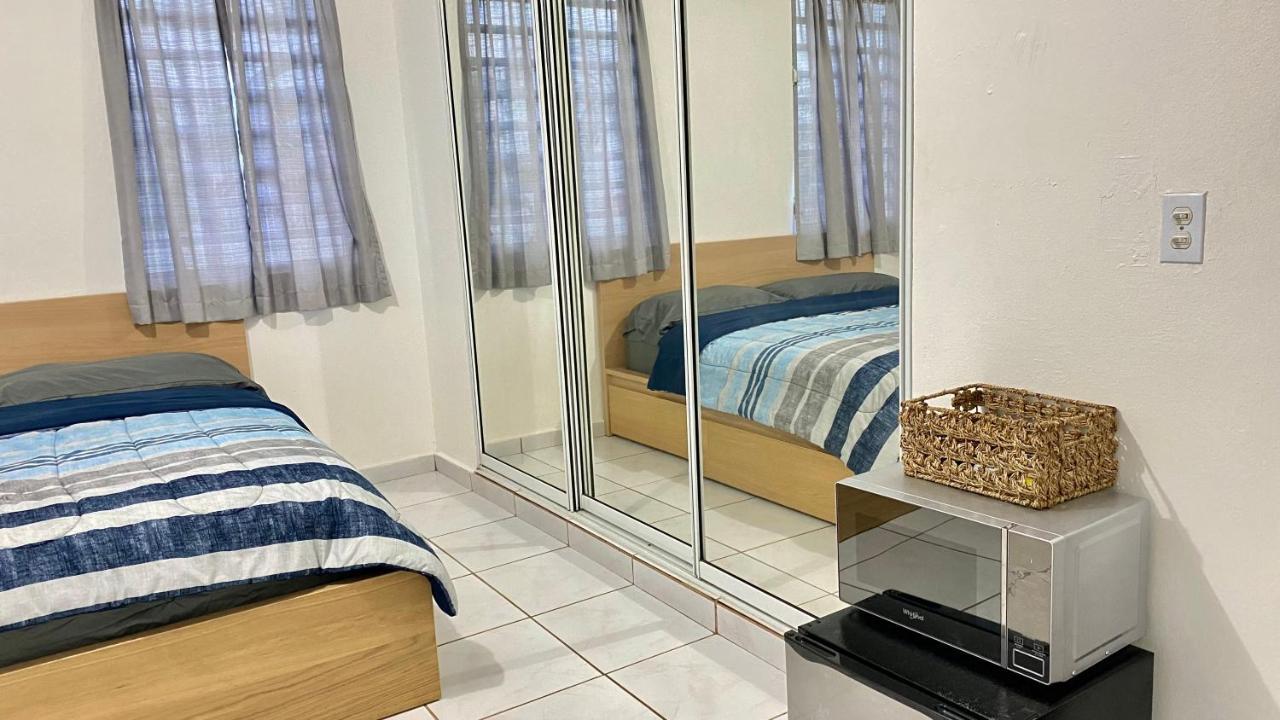 All You Need Studios Walking Distance To Beach Isla Verde *