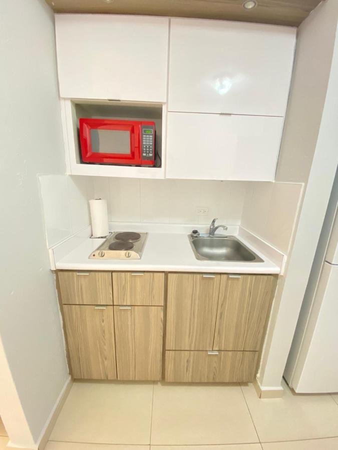 Front Apt At Isla Tower Apartment *
