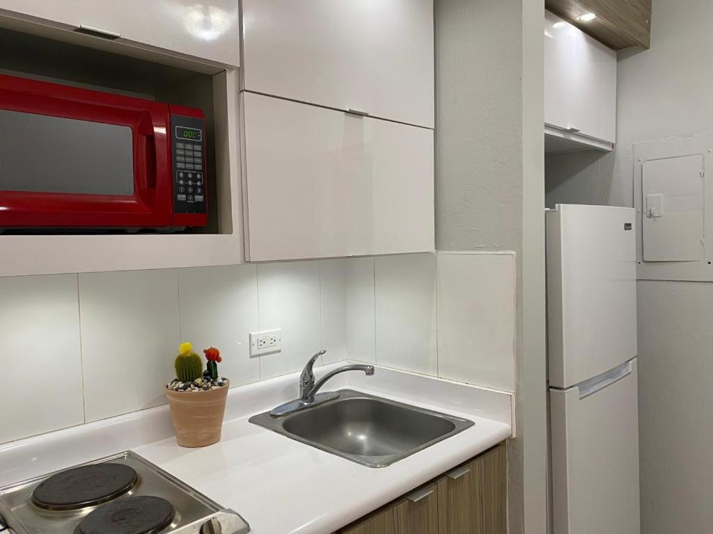 Front Apt At Isla Tower *