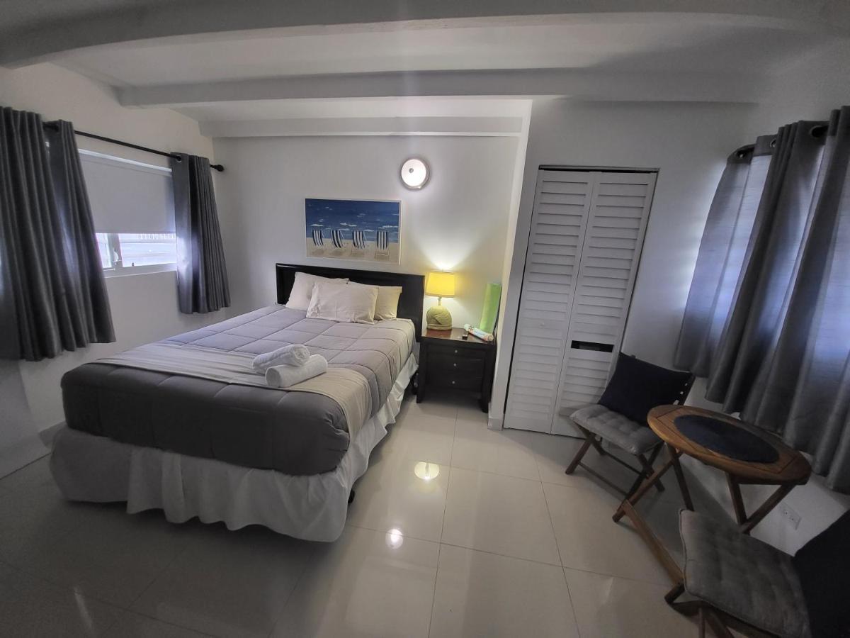 Beach Studio With Free Parking And Pool