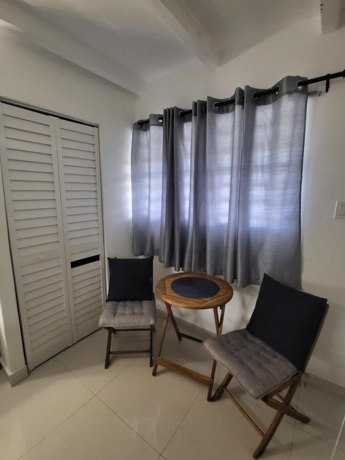 Apartment Beach Studio With Free Parking And Pool