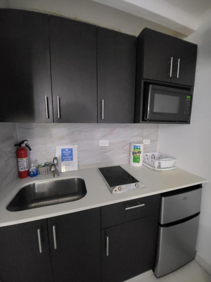 Beach Studio With Free Parking And Pool Apartment