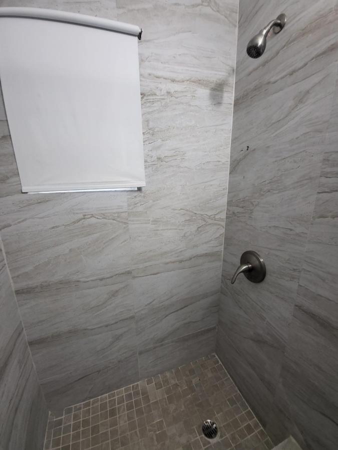 Beach Studio With Free Parking And Pool *