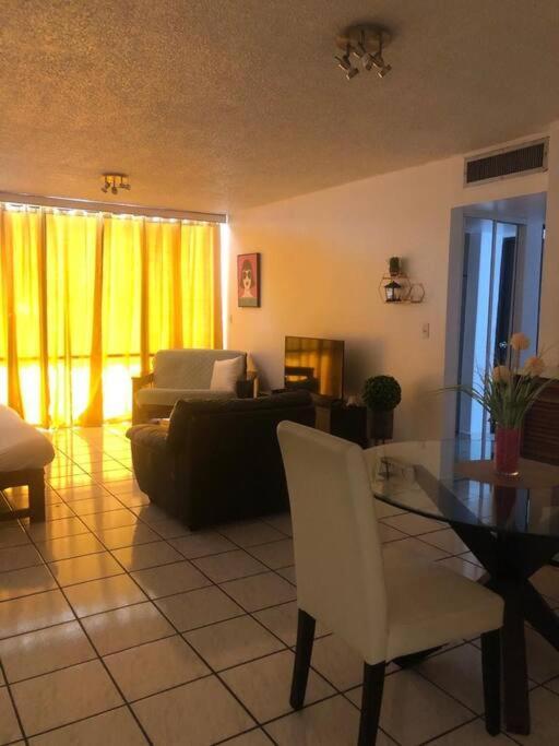 Beach Apt At Marbella Del Caribe 3 * San Juan