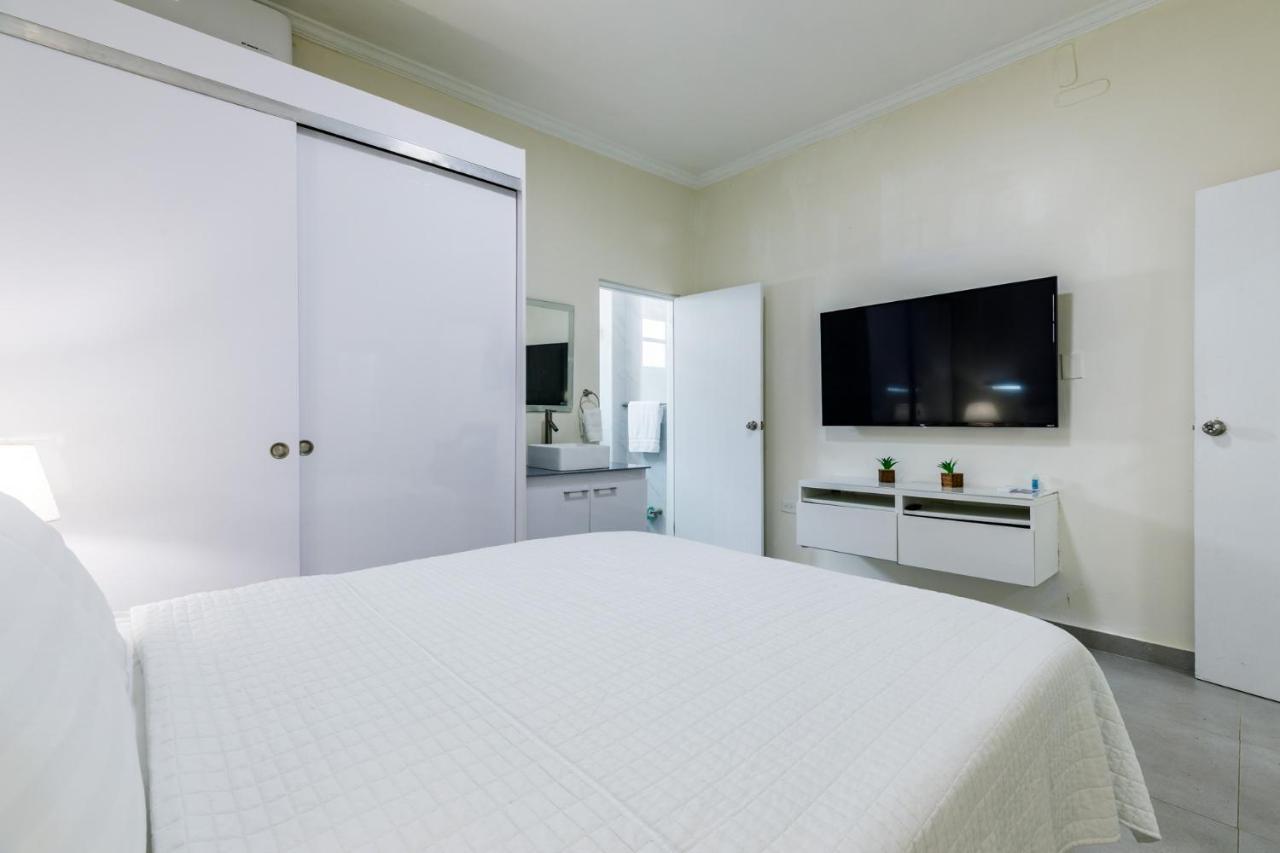 Avila Guest house San Juan