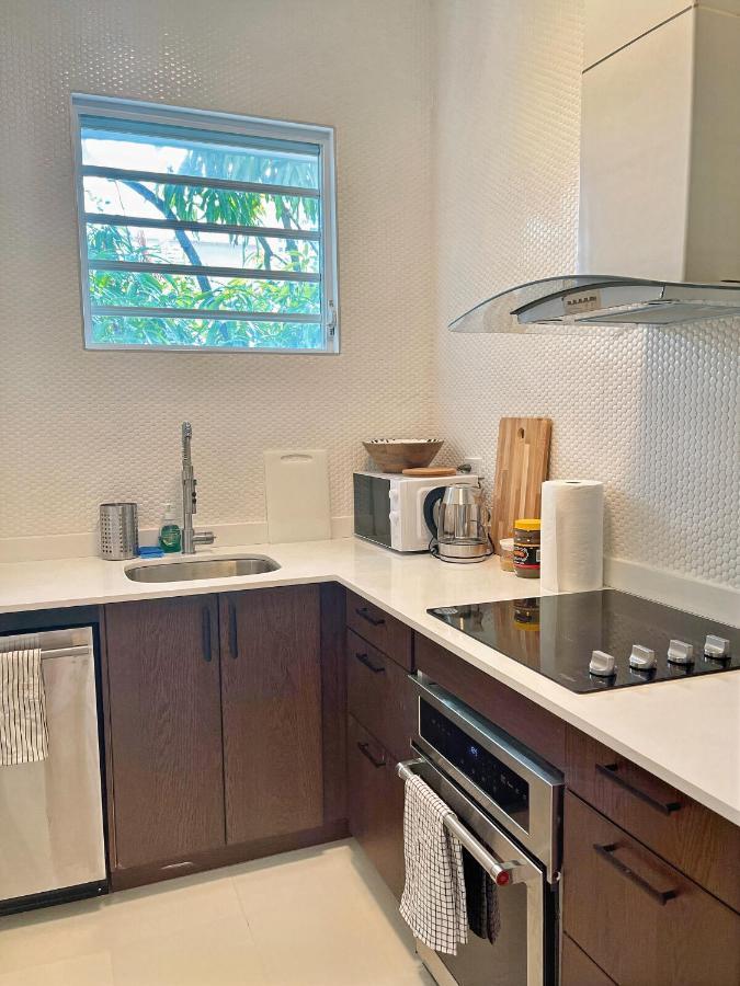 Breathtaking 2-bedroom Beachside Apartment *