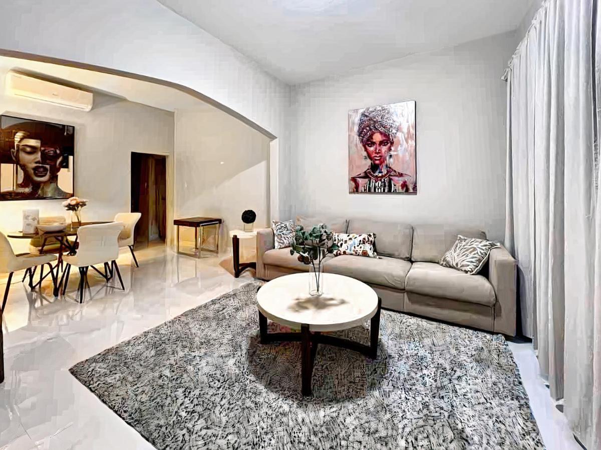 Apartment Stunning 3-br In Condado San Juan