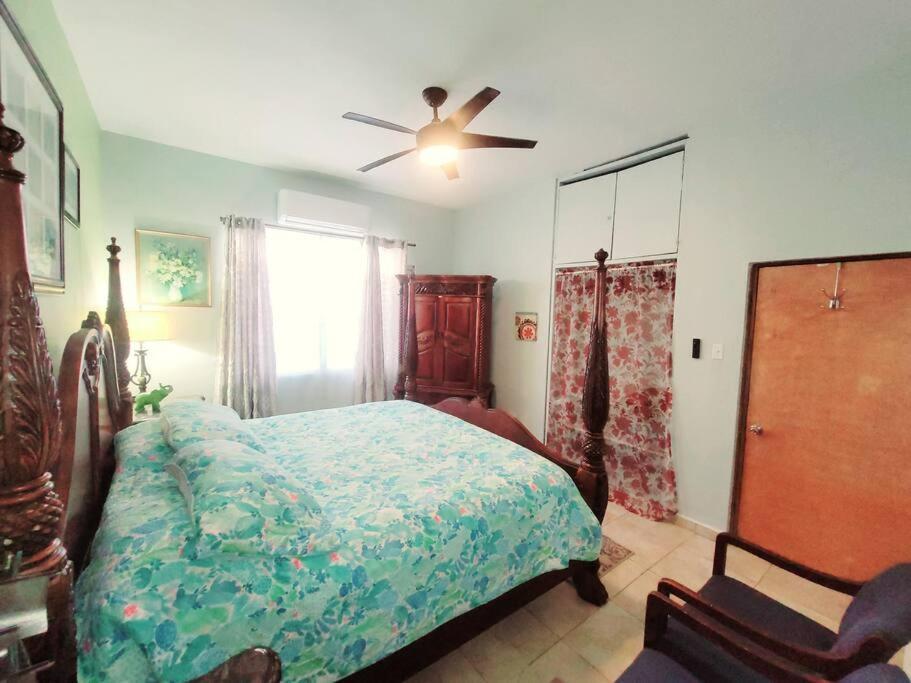 Holiday home Family House, San Juan, Puerto Rico-beach, Restaurants, Airport