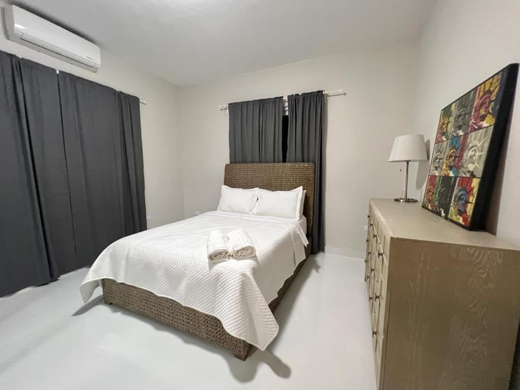 Stunning 3-br In Condado