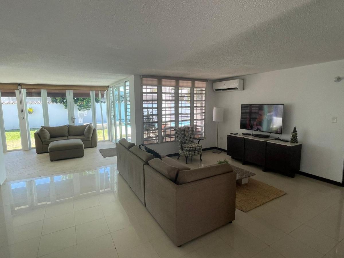 Holiday home Casamar House Whit Pool 3 Bedrooms 3 Bathrooms *