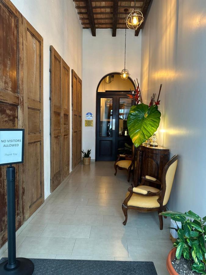 352 Boutique Inn 3*