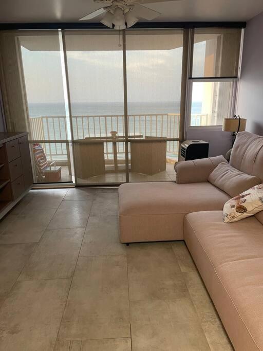Ocean Front In Isla Verde! *