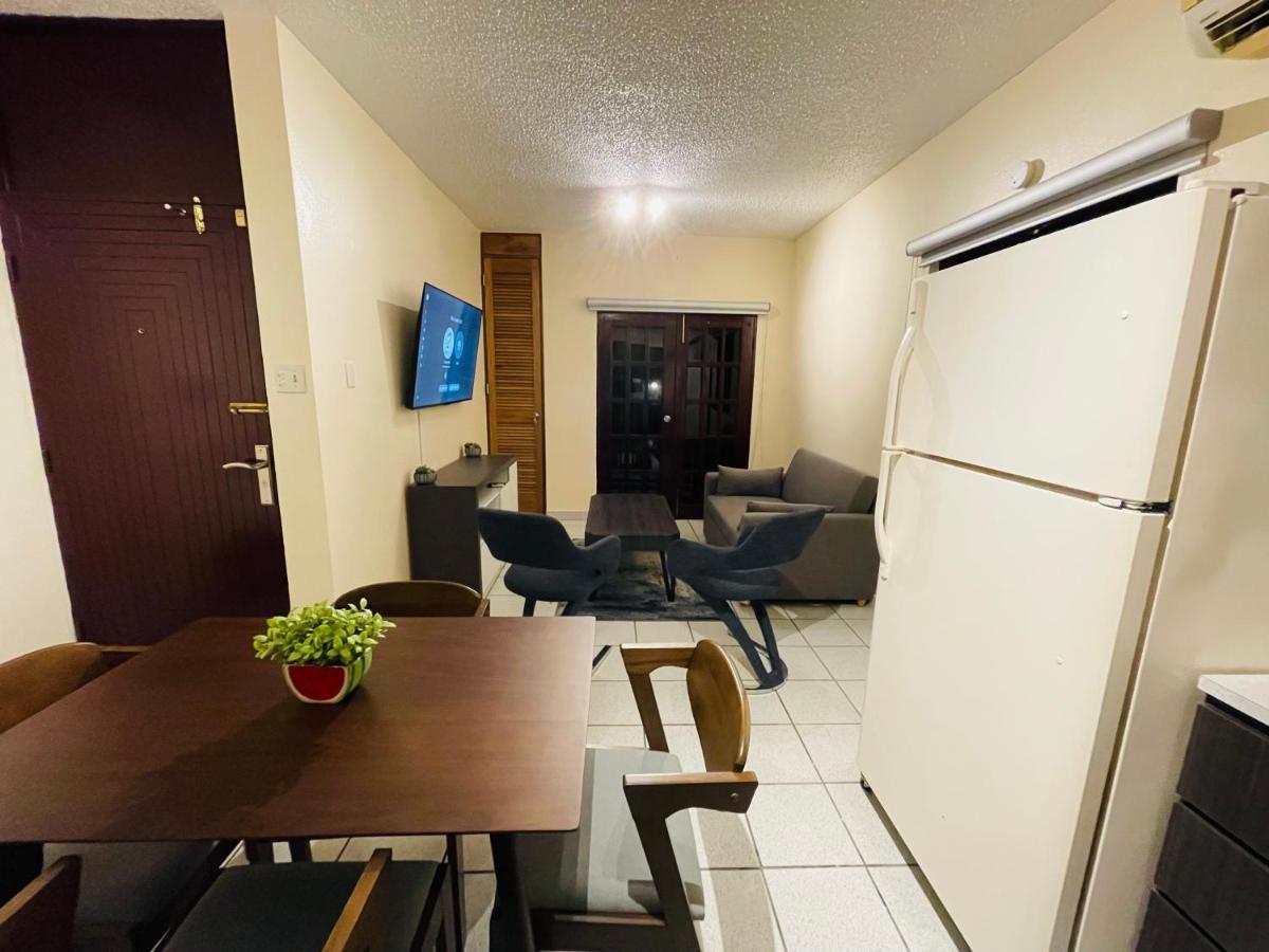 2bd 2bth In Unit 1 Apartment