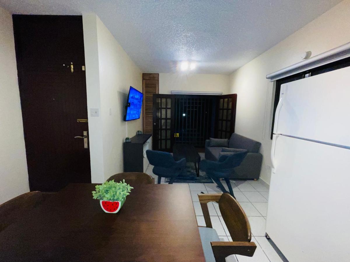 2bd 2bth In Unit 1 Apartment *