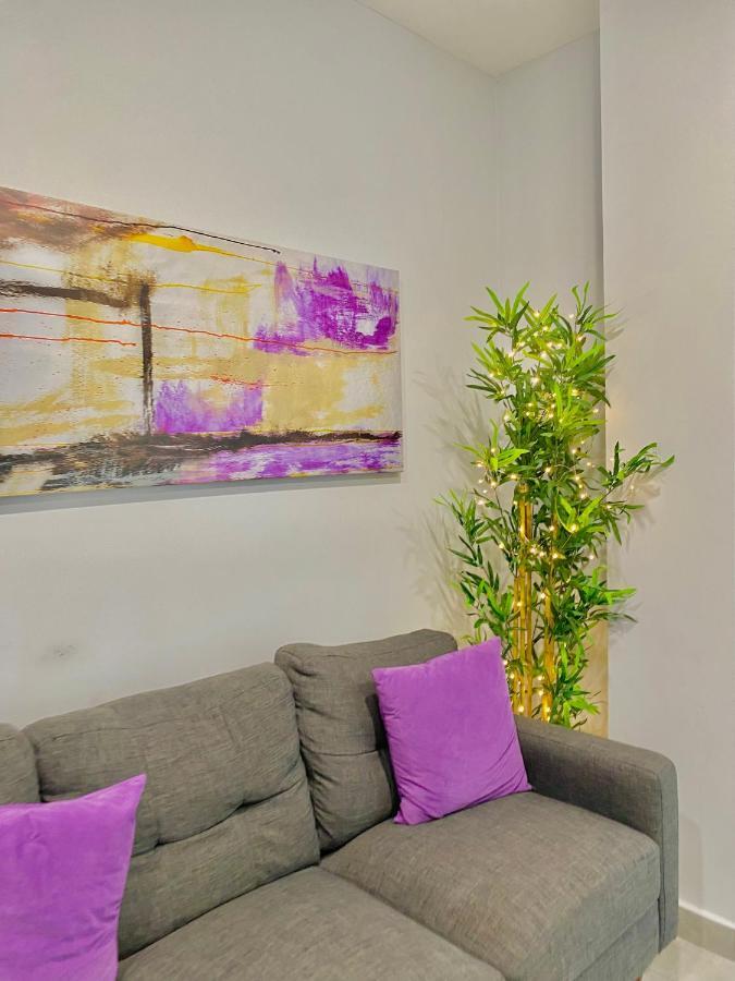Apartment 1202 Ponce De Leon Suites