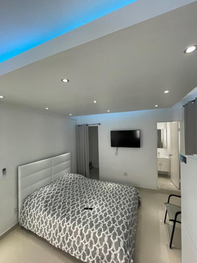 1058 Modern Apartment