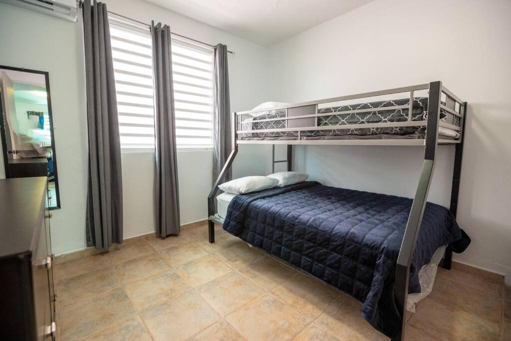 3 Santurce 2 Bedroom 1bathroom Apt *