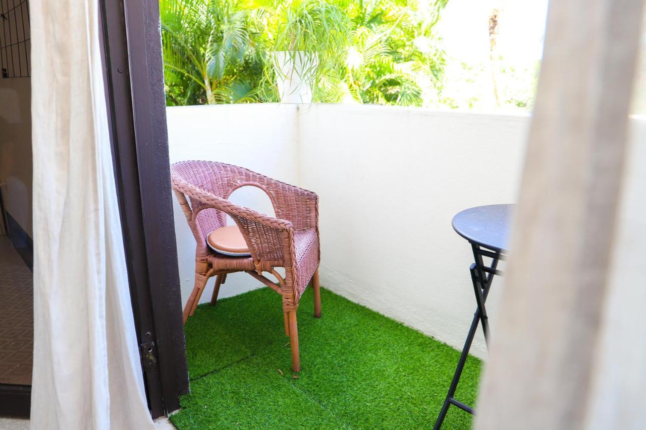 Pr1654-5 Private Rm W Keypad Qn Bed Balcony Easyparking Homestay *