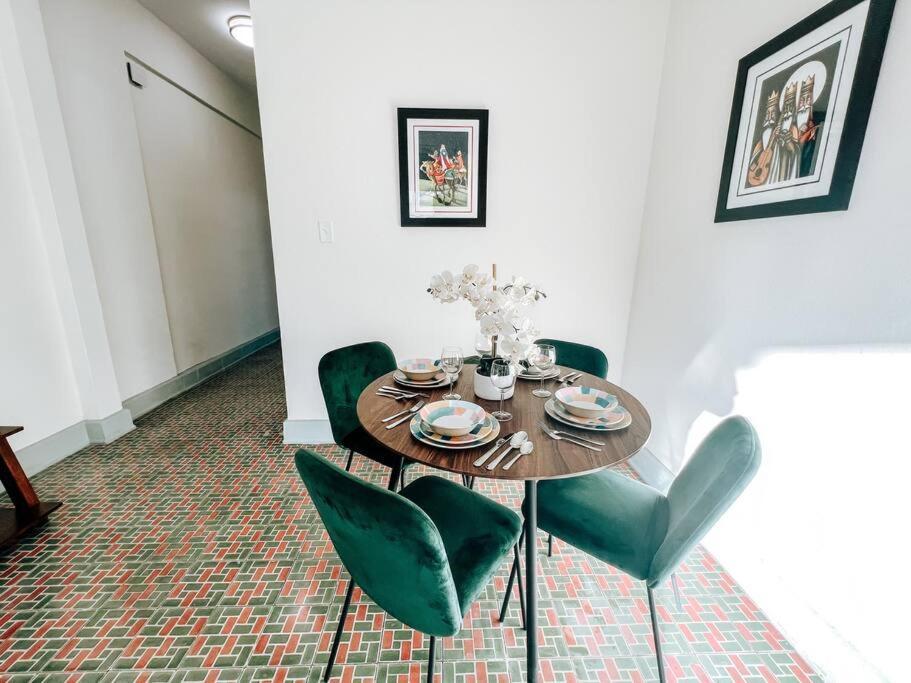 Picaflor 6 Charming Cozy Apt W/balcony @ Miramar San Juan