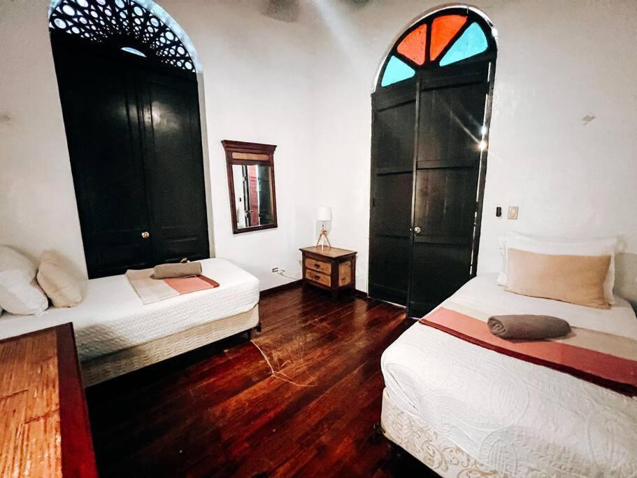 Tanca 255 Spacious Colonial House @ Old *