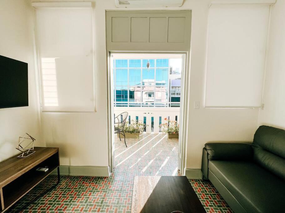 Picaflor 6 Charming Cozy Apt W/balcony @ Miramar San Juan