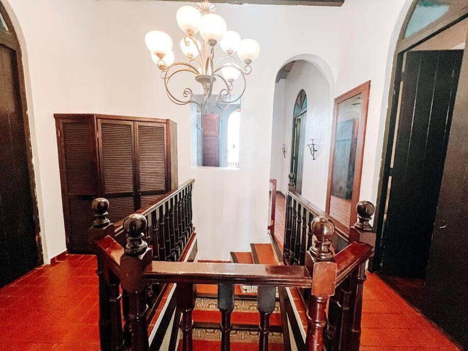 Tanca 255 Spacious Colonial House @ Old Apartment San Juan