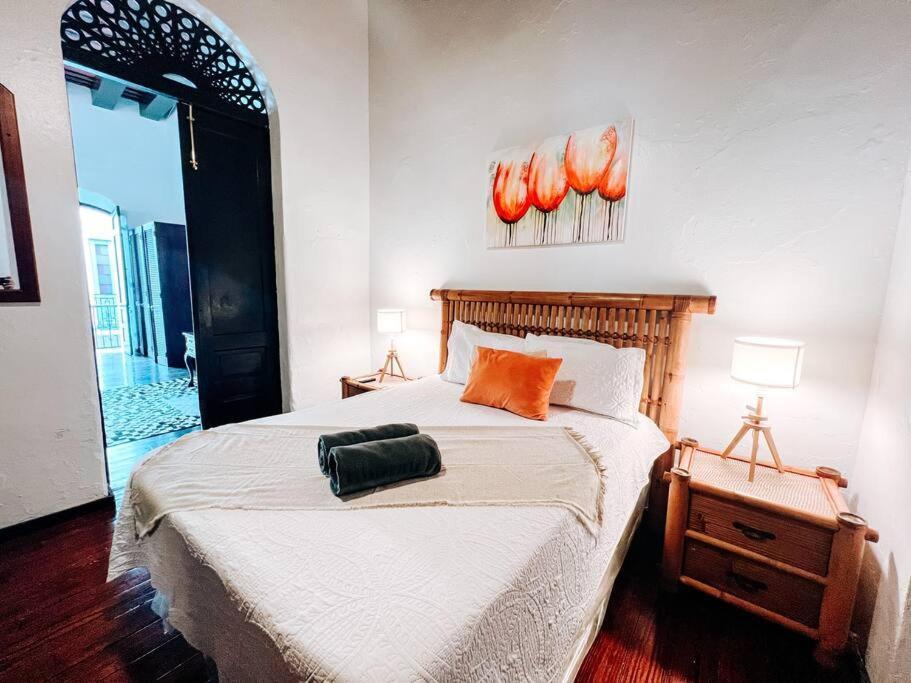 Tanca 255 Spacious Colonial House @ Old *