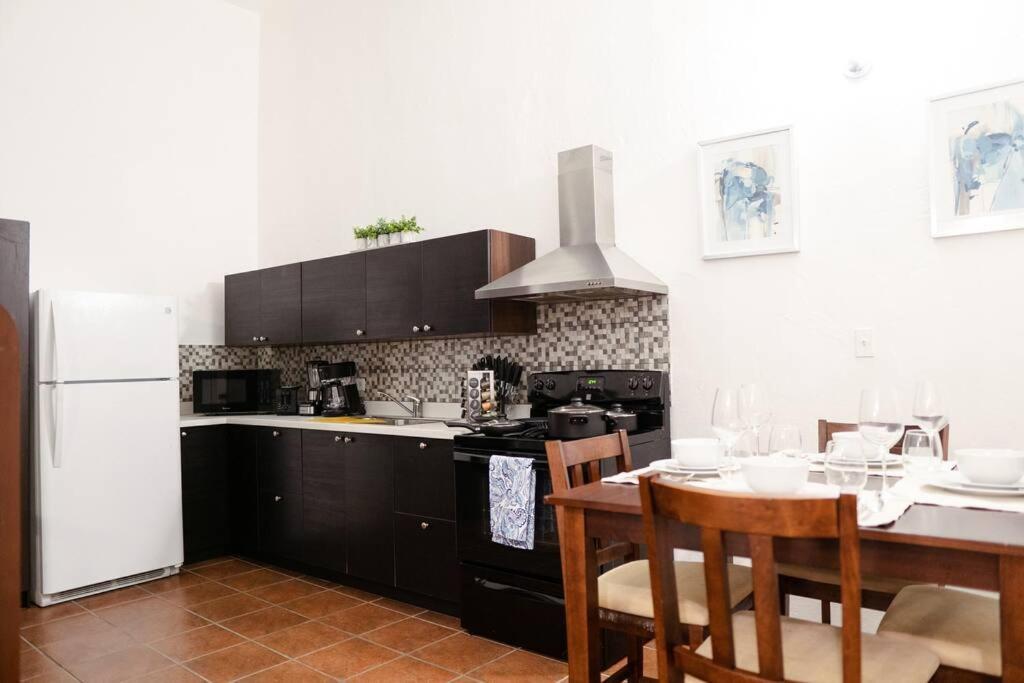 Peaceful Apt Near La Fortaleza In Osj // 65 Fort 7a San Juan