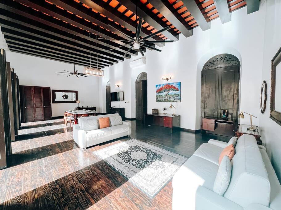 Tanca 255 Spacious Colonial House @ Old * San Juan