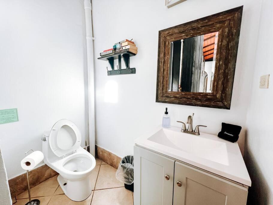 Tanca 255 Spacious Colonial House @ Old