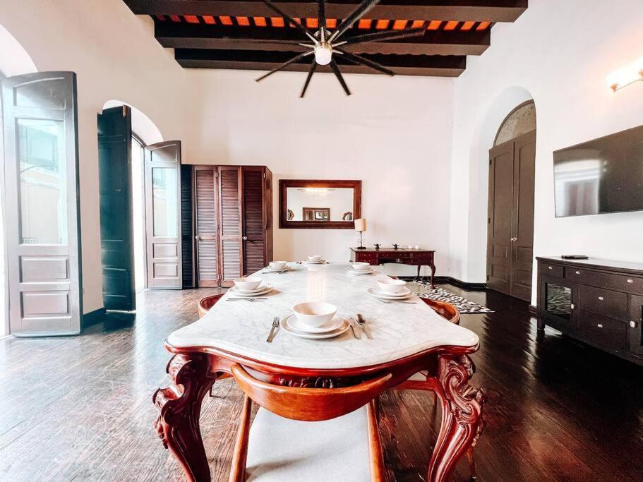 Tanca 255 Spacious Colonial House @ Old * San Juan