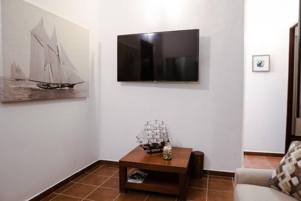 Peaceful Apt Near La Fortaleza In Osj // 65 Fort 7a Apartment *